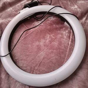 Ring light